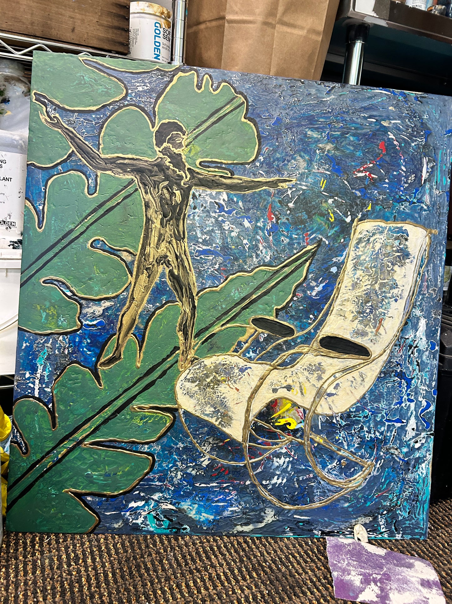 Zeus Flows, Stashed Bolt Glows, Rockers Rockin, Plants Grow!